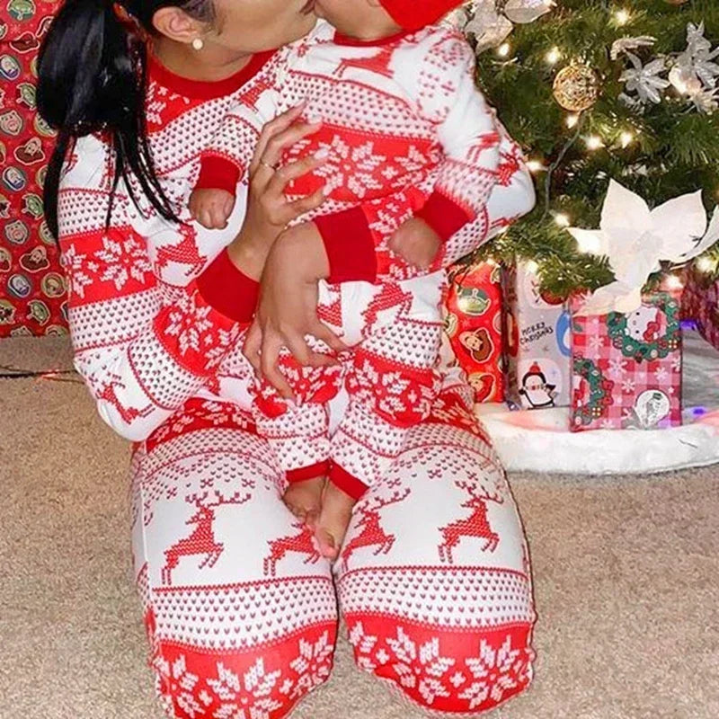 2023 New Winter Christmas Family Pajamas Set Mom Dad Kids Baby Matching Outfits Elk Print Casual Soft Sleepwear Xmas Look Pyjama