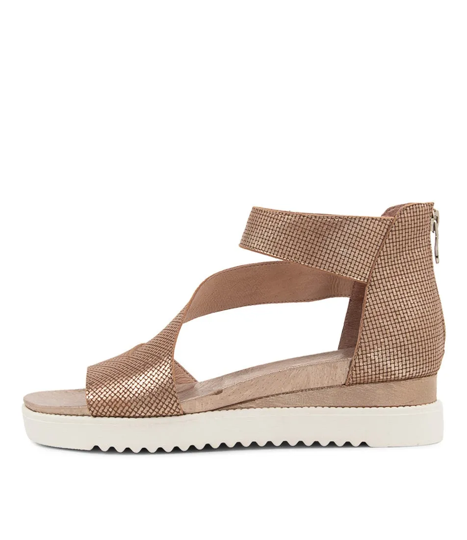 DJANGO & JULIETTE Adabela Platino Cut Leather Sandals Ws