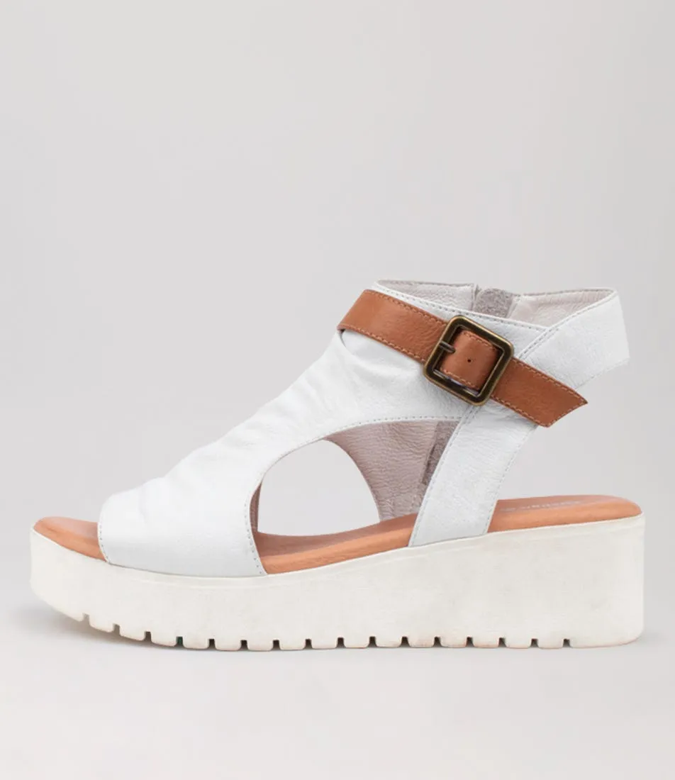 DJANGO & JULIETTE Oliza White Dark Tan Leather Sandals Ws